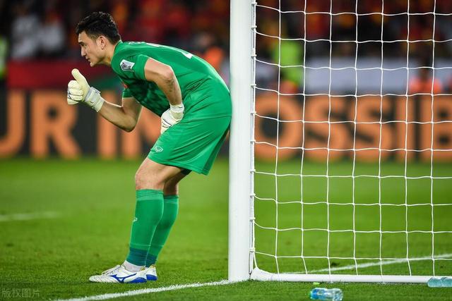 弗格35分辽宁逆转山东 萨林杰42+16深圳胜广州