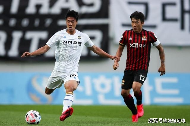 排超女排联赛上海3-2挫北京领跑 江苏2-3不敌深圳